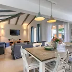 Villa Augusta By Interhome Tomisici