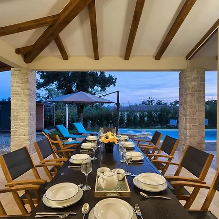 Augusta By Interhome Vila *