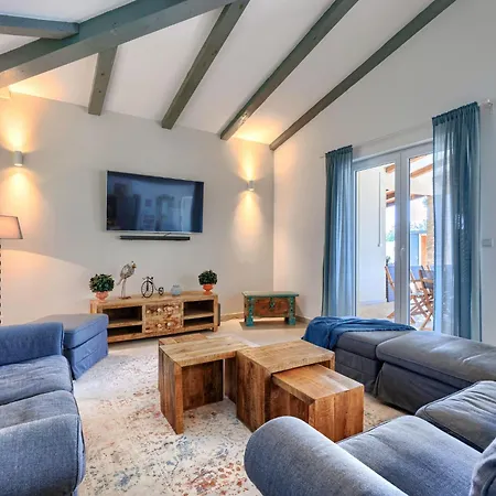Augusta By Interhome