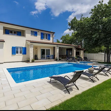 Villa Augusta By Interhome