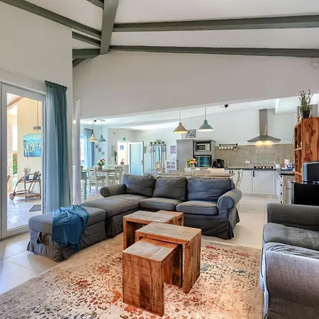Augusta By Interhome *