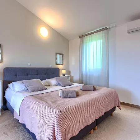 Augusta By Interhome *