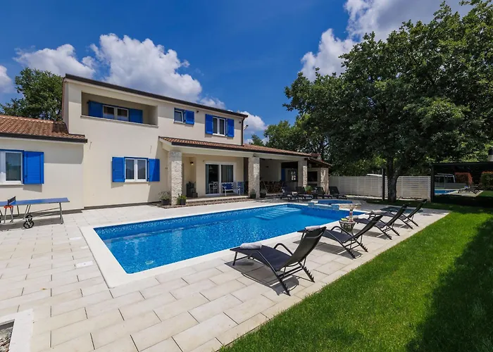 Augusta By Interhome Villa Tomisici