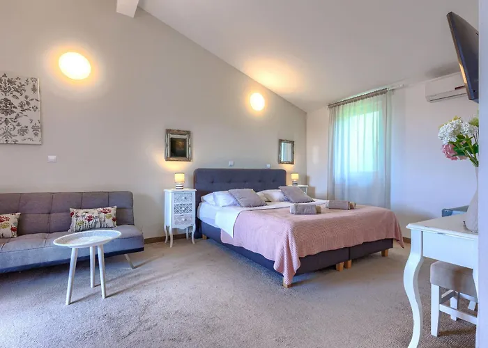 Augusta By Interhome